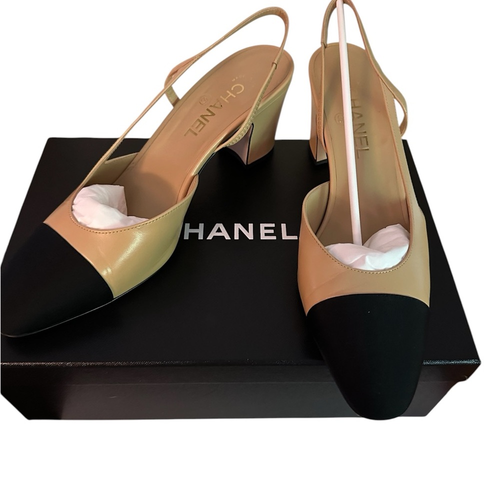 CHANEL Beige Leather Slingback Pumps with Black Cap Toe - Picture 2 of 8